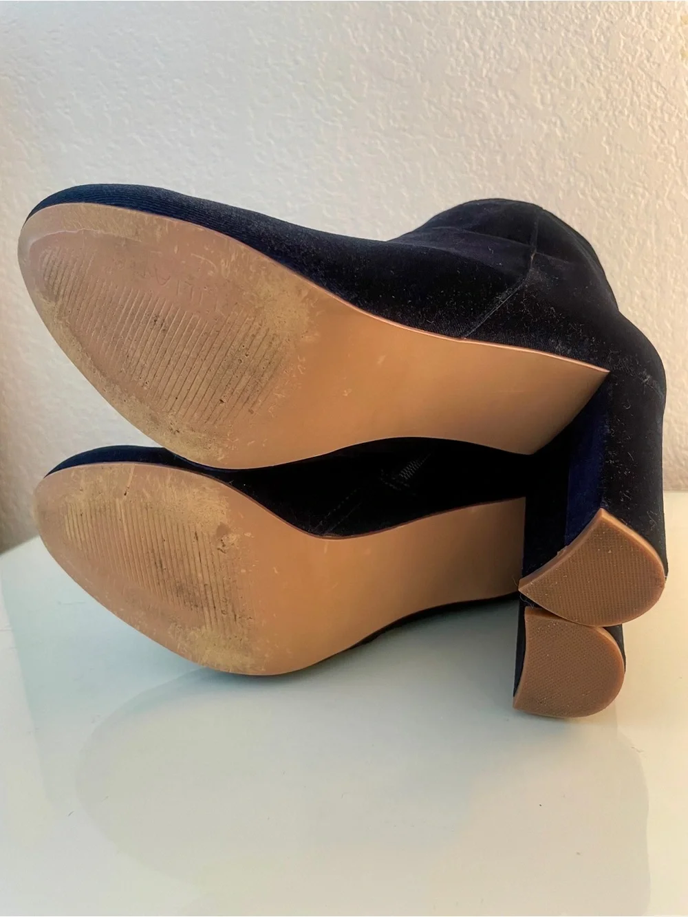 Liliana Velvet Ankle Booties in Navy Blue Size 10